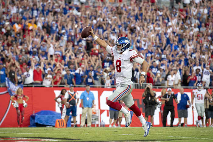 Sep 22, 2019; Tampa, FL, USA; New York Giants quarterback Daniel Jones (8) runs the ball in for a touchdown against the Tampa Bay Buccaneers during the fourth quarter at Raymond James Stadium. Mandatory Credit: Douglas DeFelice-USA TODAY Sports